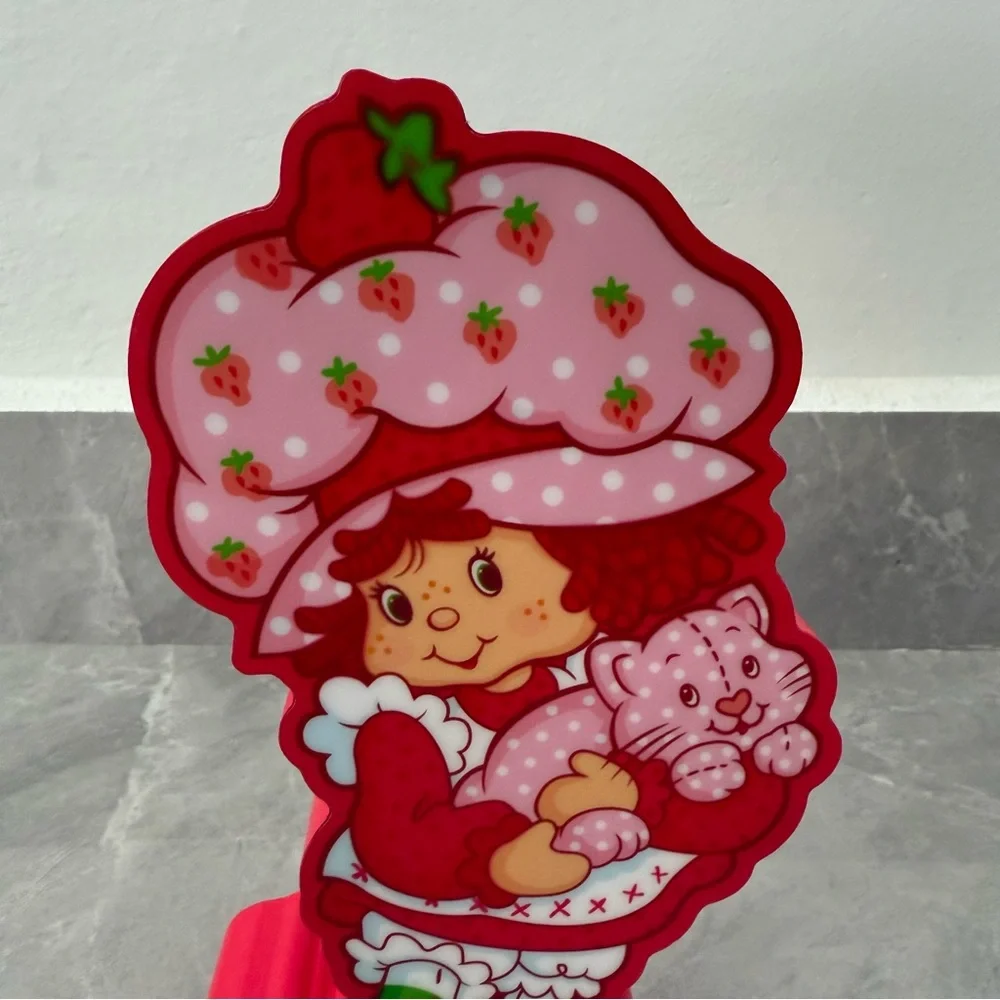 Strawberry Shortcake Cat Wooden Lacquer Figure Wall Hanging Table Home Decor